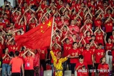 2021年中国足球三大血泪教训！男女足的颓废，中超联赛最伤！
